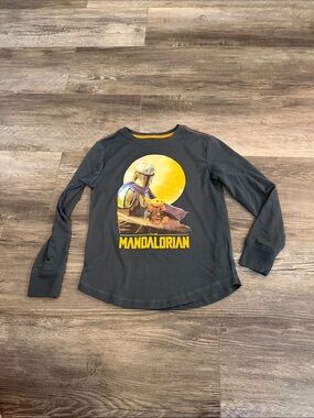 GAP The Mandalorian Kids Long-Sleeve Graphic Tee - Charcoal with Yellow‎